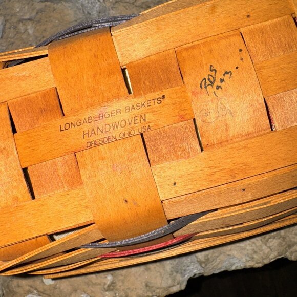 Longaberger Cracker Basket With Protector And Liner 1993 - Picture 3 of 3